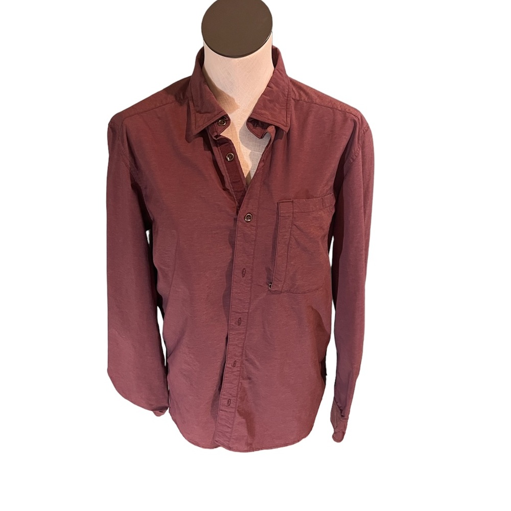 ❄️Men’s swiss tech size medium‎ button up shirt